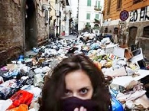 Lixo acumulado em Nápoles - Itália