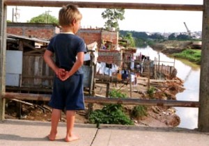 falta de saneamento afeta a saúde infantil, em especial nos pequenos municípios