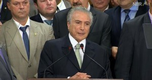 Temer assume a presidência interina da República