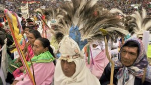 Milhares de nativos comemoram na Bolívia a formação do Autogoverno Guarani