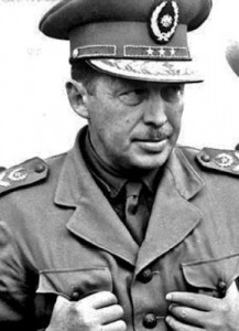 Alfredo Stroessner - Guardião de Hitler?