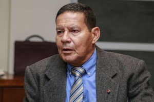 General Ex Hamilton Mourão