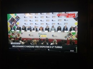 Inusitada reunião, para inusitadamente anunciar que tudo correu bem...