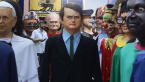 bolsonaro boneco