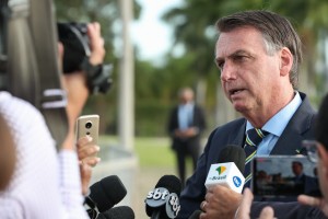 Bolsonaro fala sobre a morte do ex-policial na Bahia e pede  nova perícia  (foto - Marcos Corrêa/PR/Flickr)