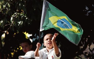 crianca_bandeira3 (1)